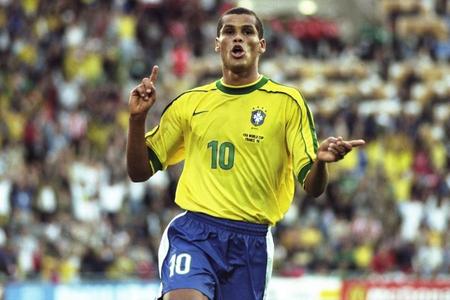 曼不仅巩固 曼不仅巩固