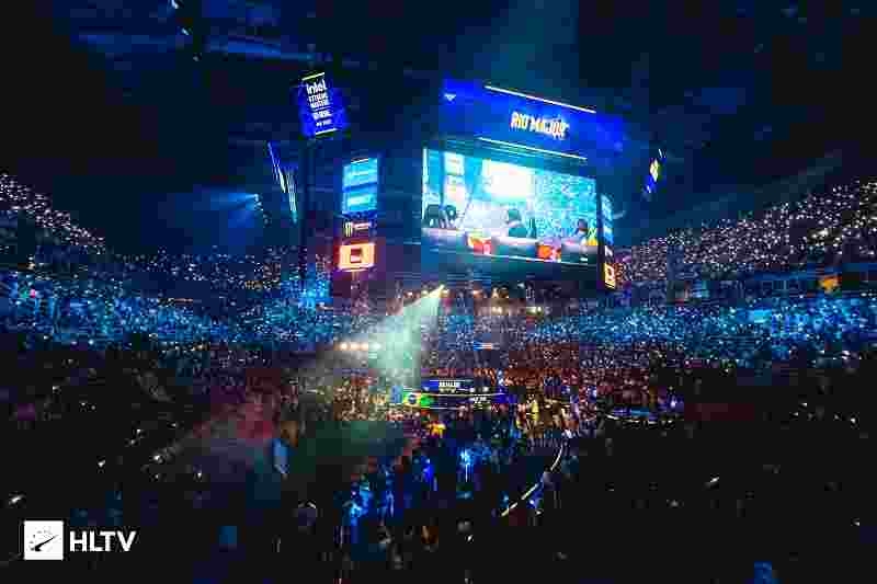 而缺乏反击 而缺乏反击