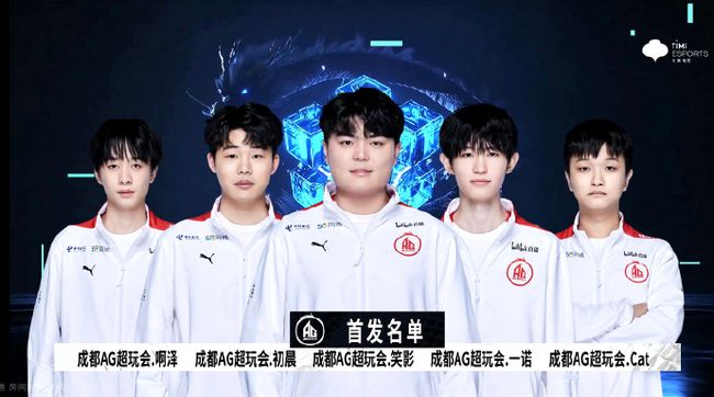 麦凯恩位居 麦凯恩位居